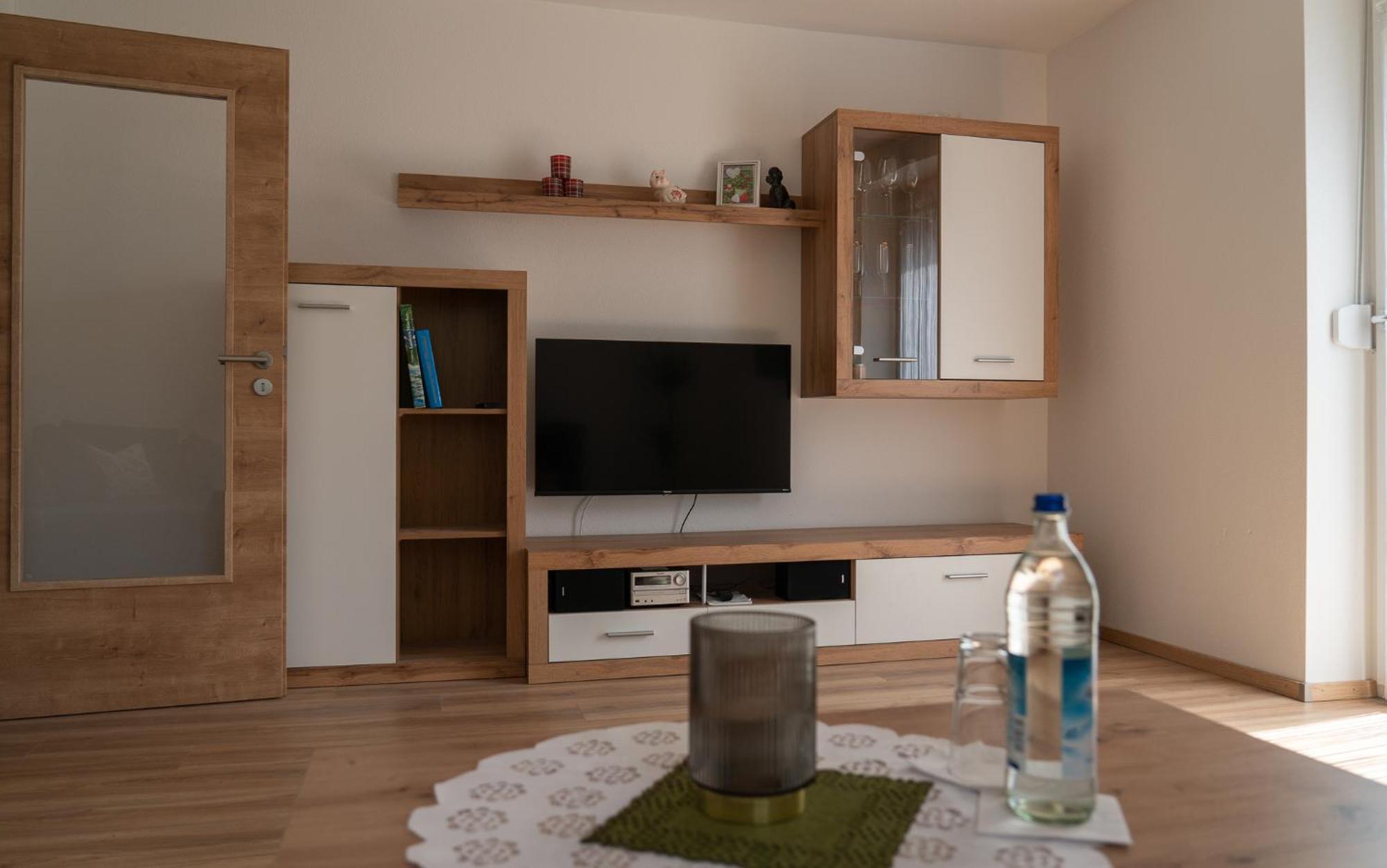 Ferienwohnung Mit Salzachblick Лауфен Екстериор снимка